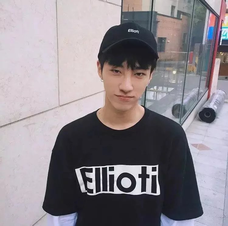 洪安玛维