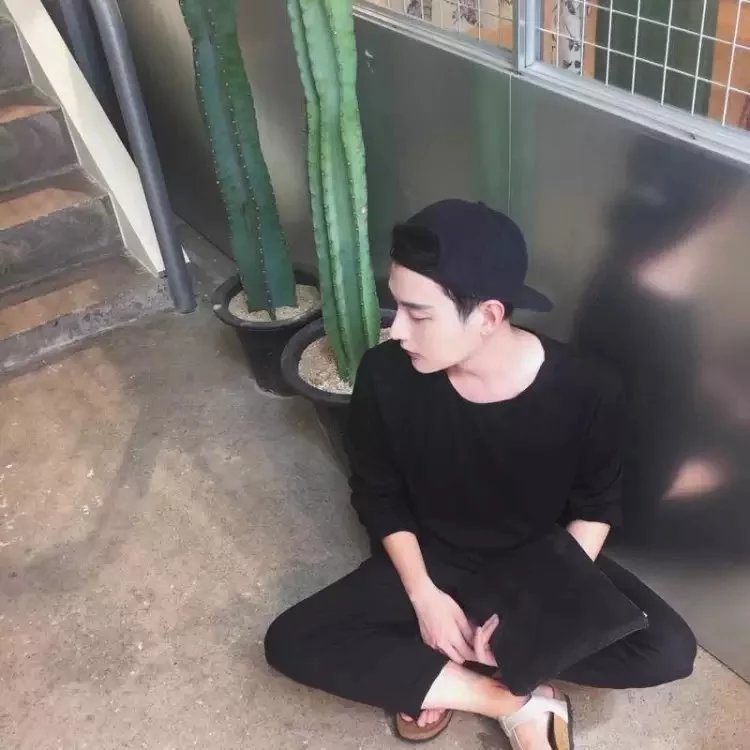 司空咏瑾娥