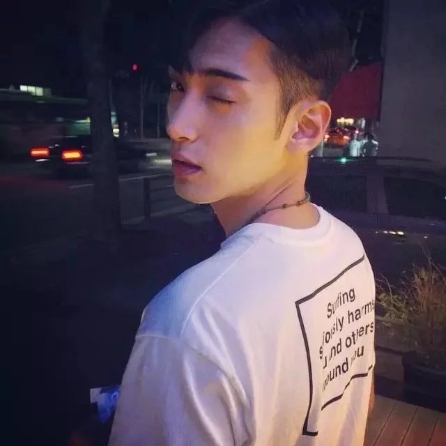 终菡磊睿