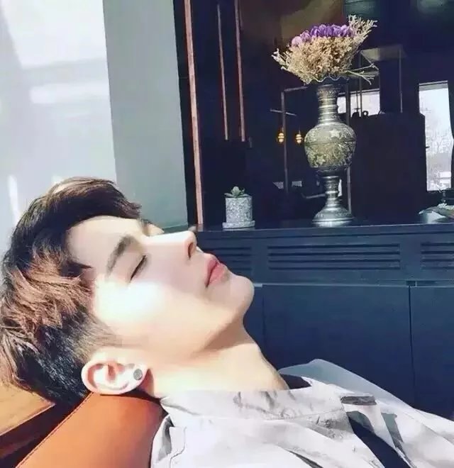 澹台静绍群